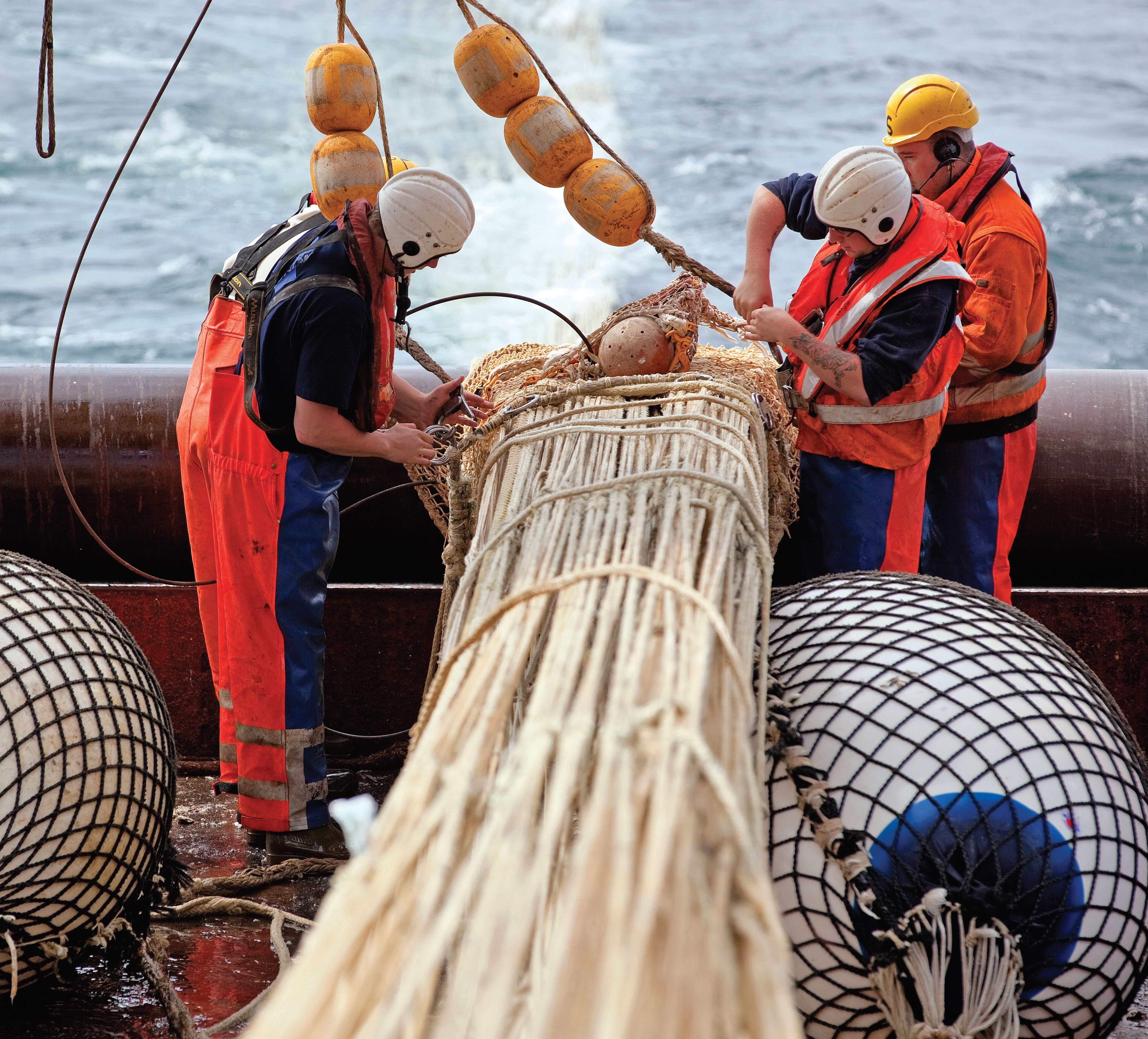 2 Crew Trawler Hind Deck